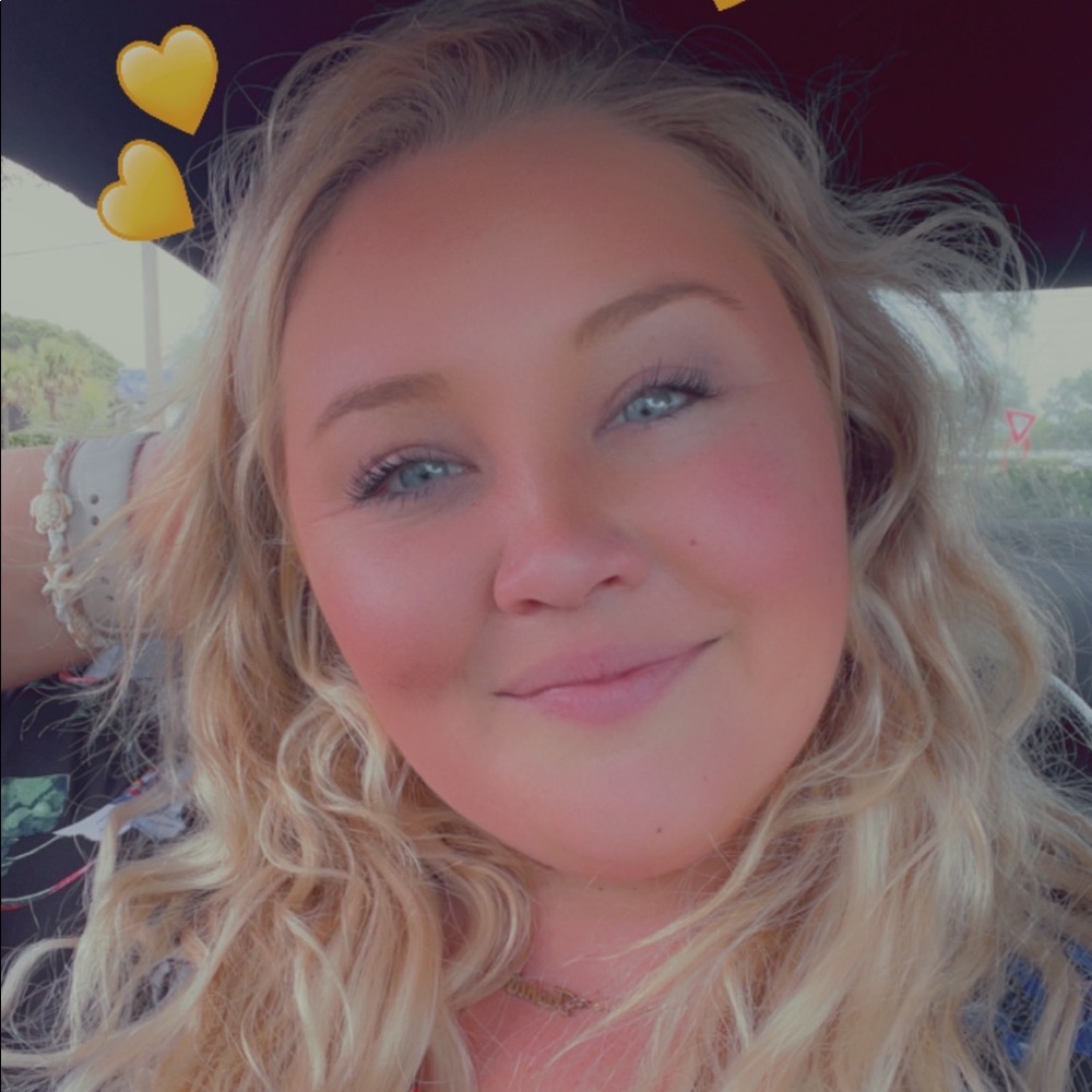 Meet your Posher, Tashia